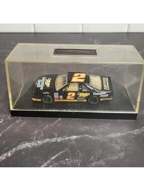 Vintage 1995 Rusty Wallace #2 Miller Genuine Draft FORD 1/32 Action CWC No Box
